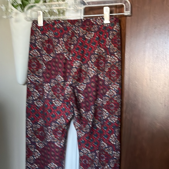 Stretchy Bellbottom Pants Size Medium - Picture 5 of 6